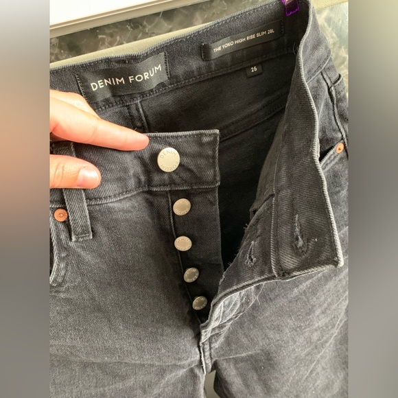 Aritzia Denim Forum “The Yoko High Rise Slim” jeans size 25 in washed black - Picture 6 of 8